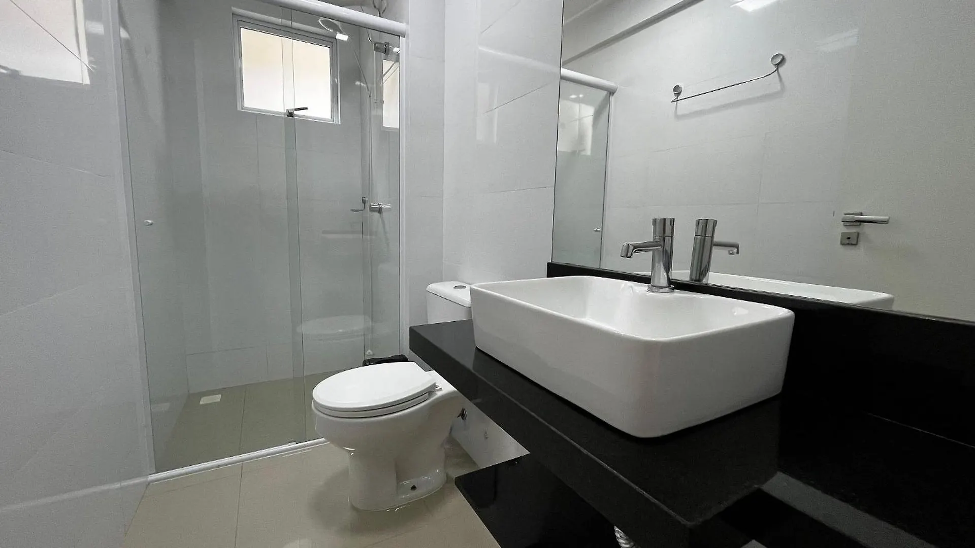 Apartment A91 - Varadero - Apartamento De 02 Dormitorios Em Bombas. Bombinhas Brazil