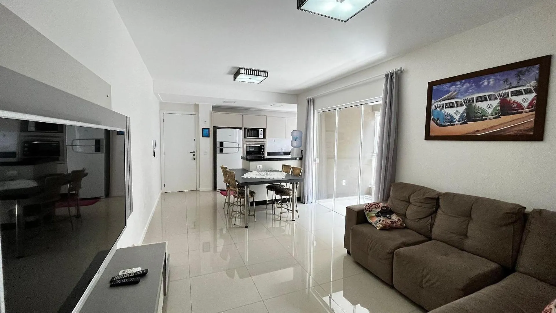 A91 - Varadero - Apartamento De 02 Dormitorios Em Bombas. 봄비나스